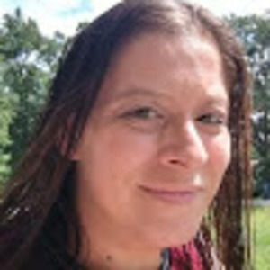 Meet your Posher, Yolanda